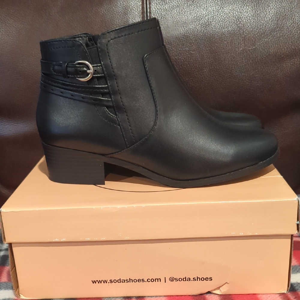 Soda Women's Sleek Black Ankle Booties
